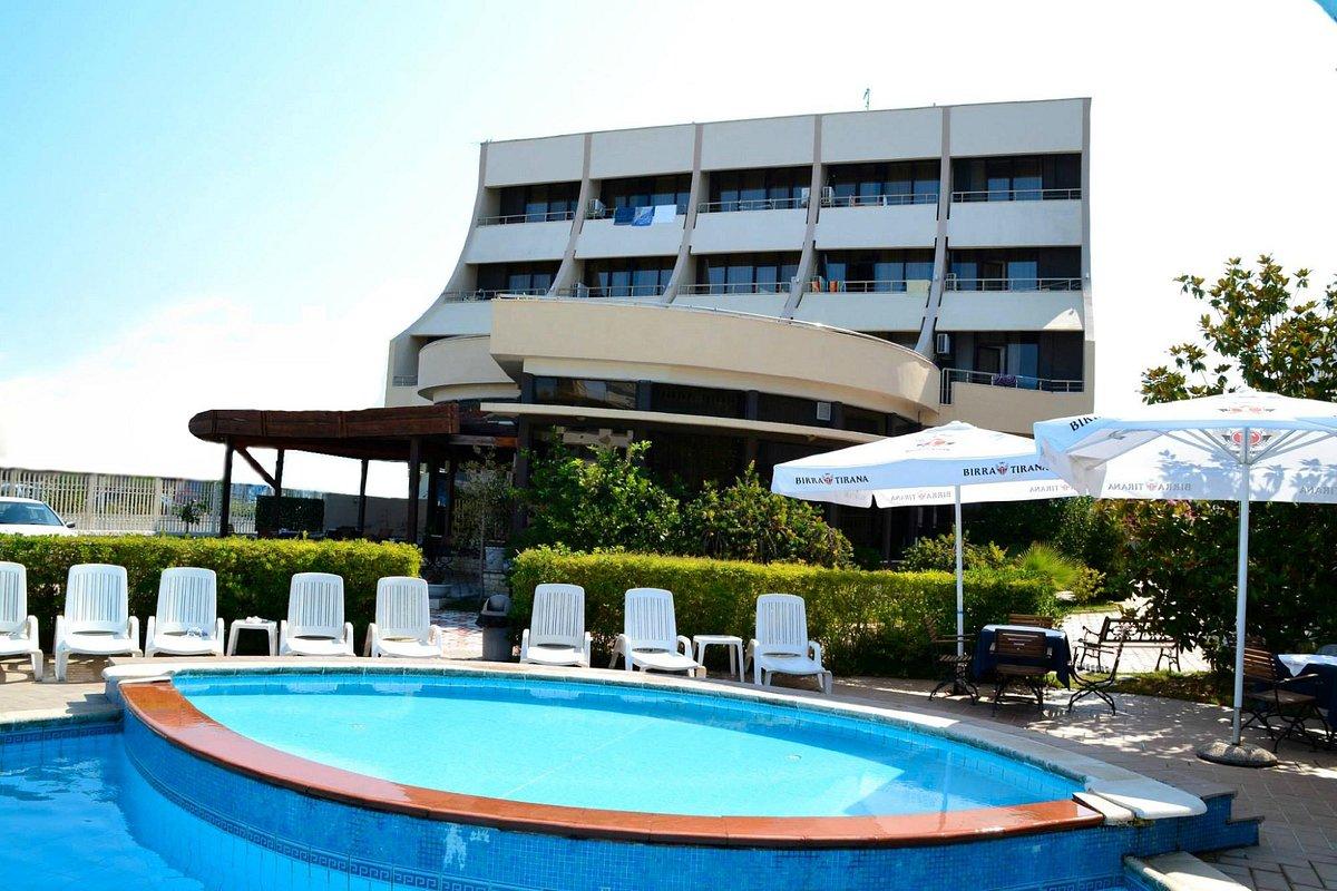Akropoli Hotel Kryemëdhej Buitenkant foto