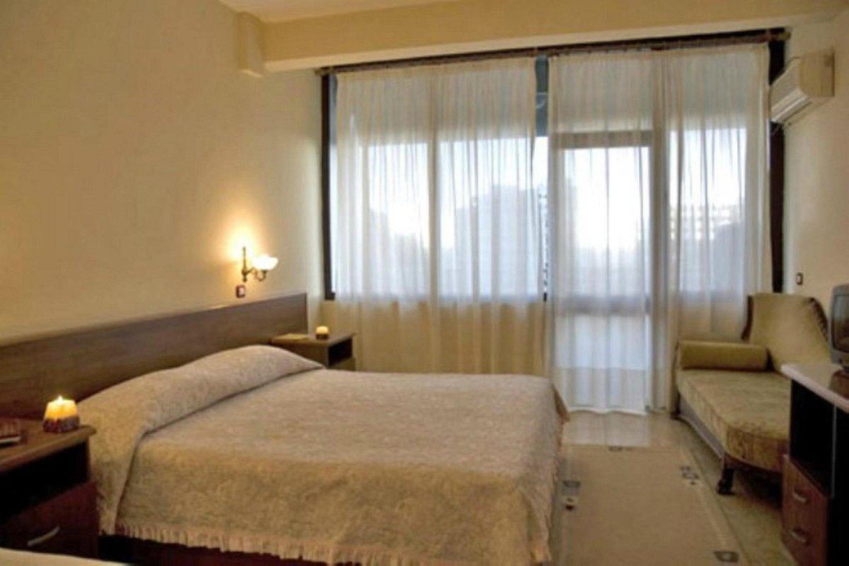 Akropoli Hotel Kryemëdhej Buitenkant foto