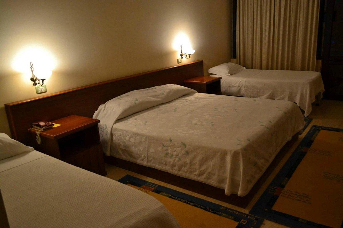 Akropoli Hotel Kryemëdhej Buitenkant foto