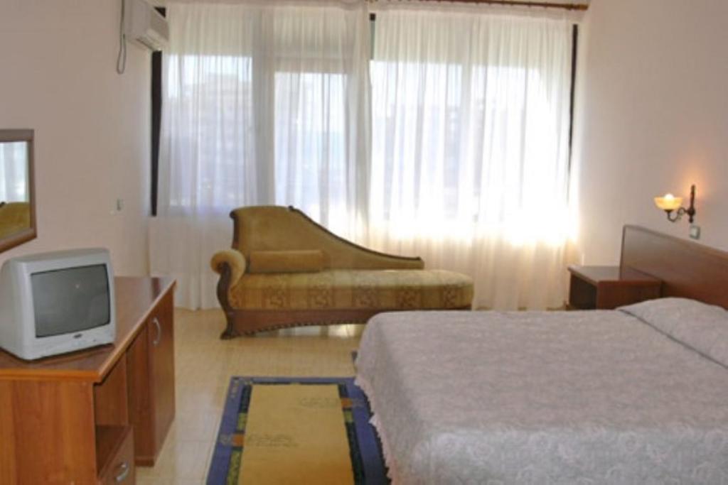 Akropoli Hotel Kryemëdhej Kamer foto